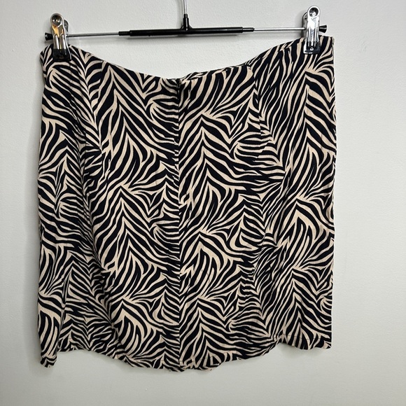 Mango | Animal Print Wrap Detail Skirt Small - Picture 7 of 10